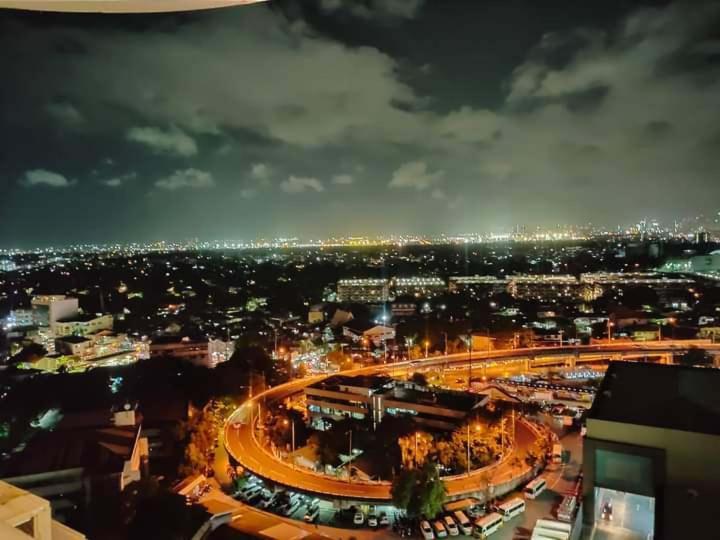 Azure Urban Residence A11 Near Airport And Sm Bicutan+ Free Wifi Paranaque City Exteriér fotografie